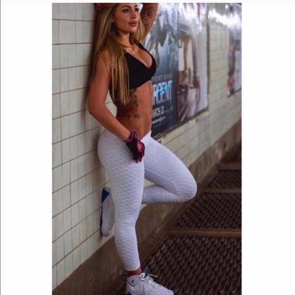 Brazilian Honeycomb Fitness Leggings - Picture 5 of 8